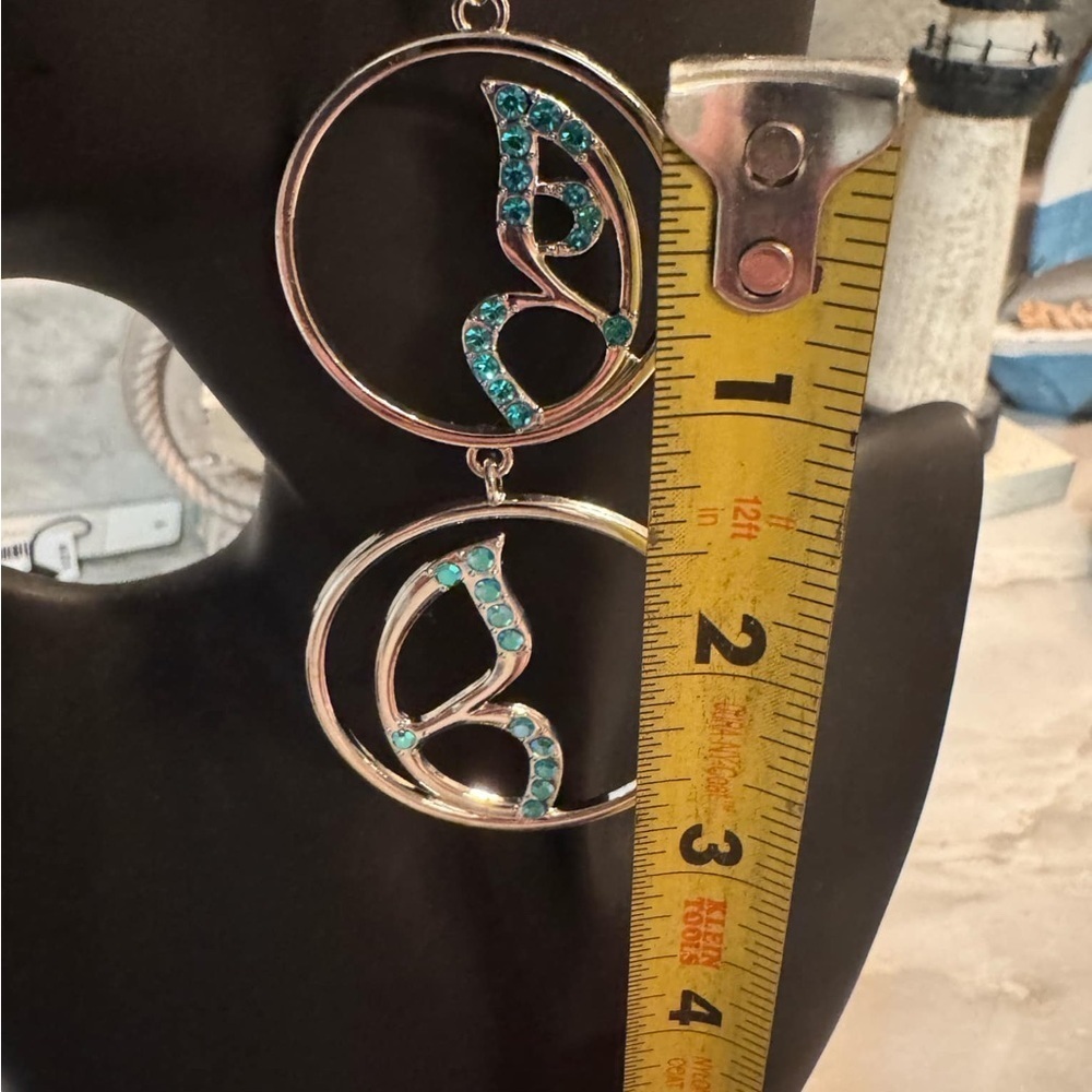 Hand crafted Elegant Silver Turquoise dangling Earrings 2x3in - Picture 3 of 4